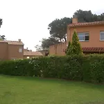 Casa Con Piscina A Menos De 1 Min De La Playa. Aa