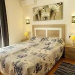 Comfortable Apartment In Roses With Shared Pool - 54 Sqm