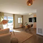 Maritim II 2 At.1 - Apartamento Moderno, Agradable Y Muy Bien Equipado Situado En 1ª Linea De Mar - Es-228-82