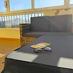 Apartamento Soleado Con Terraza, A/A Y Garaje En Roses, Cerca De Playa Y Parque Natural - Es-258-63