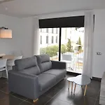 Apartamento Centrico Con Piscina, Parking Y A 200M De La Playa En L'Estartit - Es-323-41