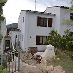 Casa Familiar Tranquila Con Piscina, Jardin Privado, Barbacoa Y Vista Al Castillo Y Montanas - Es-323-14