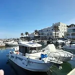Apartamento Port 3 En Llanca Con Terraza, 3 Habitaciones, Wi-Fi Y Mascotas Permitidas - Es-170-84