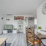 Goldhome - Apartamento Muy Bien Situado En La Avenida Principal Y Muy Cerca De La Playa