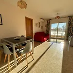 Piso En El Centro Con Vistas Al Mar Y Balcon