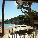 Estilo Mediterraneo A 200 M Playa Con Piscina