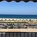 Vistas Frontales Al Mar