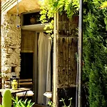 Can Tat, Loft In A Old Coach House