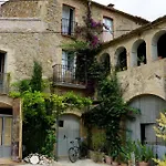 Can Tando Restored Catalan Old Barn To Enjoy Peaceful Rural Simplicity