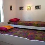 Casa Bien Cuidada Con Piscina Comunitaria, Terrazas Y Cerca De La Playa En L'Estartit - Es-323-42