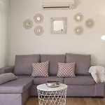 Apartamento Renovado Con Terraza, A Pasos De La Playa De Riells, ¡Ideal Para Parejas! - Es-325-29