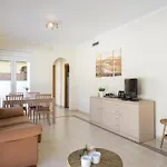 Casa L'Escala, 3 Dormitorios, 6 Personas - Es-325-22