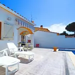 Villa Con Piscina Privada, Aire Acondicionado Y Wifi Cerca De Playa - 3 Habitaciones, 2 Banos - Es-325-15