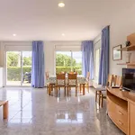 Apartamento Luminoso Con Terraza, Wifi, Garaje Y A 50M De La Playa En Llanca - Es-228-15