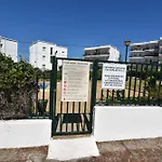 Rnet - Mas Oliva Studio, Piscina, Terraza