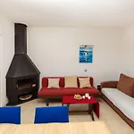 Apartment Mar I Muntanya-2 By Interhome