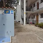 Apartamento Con Wifi A 5 Minutos De La Playa Y Cerca De Tiendas Y Restaurantes - Es-209-10