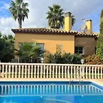 Casa Con Piscina, Jardin, Barbacoa, A.A. Y Wifi En Sant Pere Pescador - Es-89-74