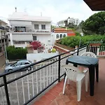 Apartamento Centrico, Luminoso A 100M De La Playa Con Balcon Y Wifi