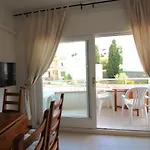 Apartamento Acogedor Con Piscina, Wifi Y Garaje Cerca De La Playa De La Farella, Llanca - Es-228-8