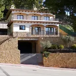 Montgri 27