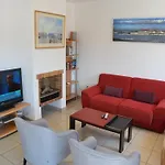 Medas Maura 8