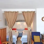 Rnet - Rhc 3603 Roses Holiday Center