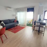 Apartamento En Llanca: 2 Habitaciones, Terraza, Frente A La Playa Del Port, ¡Mascotas Bienvenidas! - Es-170-78