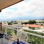 2056 Rocmar 7 3-C, Excelente Situacion Frente Al Puerto Pesquero Y Con Vista A La Bahia. Gran Terraza. Gran Parking Publico Delante. - Es-258-49