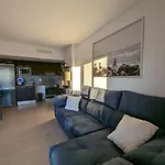 Apartamento En Roses Vistas Al Canal