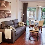 Apartamento A 200 M De La Playa Con Vista A La Piscina Y Parking Cubierto Gratuito