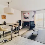 Ferienwohnung Nahe Strand, Stadt Und Yachthafen - Frisch Renoviert