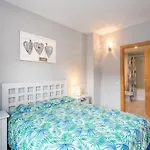 Nice & Spacious Flat With Pool Near Fenals Beach