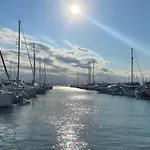2056 Rocmar 7 3-C, Excelente Situacion Frente Al Puerto Pesquero Y Con Vista A La Bahia. Gran Terraza. Gran Parking Publico Delante. - Es-258-49