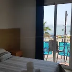 Hostal Mozaik Playa
