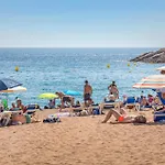 4 Bedroom Stunning Apartment In Tossa De Mar