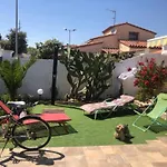 Casa Acogedora De 2 Plantas Empuriabrava