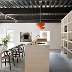 Casa De Diseno Con Gran Terraza