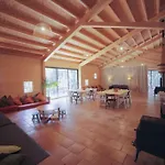 Gran Casa De Madera Con Vistas Al Mar