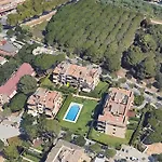 Apartamento 6 Personas Con Piscina Y Parquing