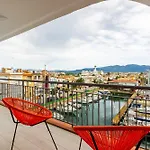 Apartamento Frente Al Canal Con Terraza