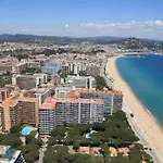 Seahomes Vacations - Seafront Apt In Blanes With Pkg