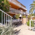 Jouvacations Villa Freser