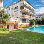 Apartamento Con Piscina Centrico