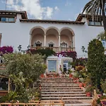 Hotel Roger De Flor By Seleqtta
