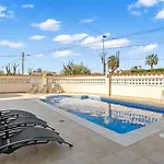 Ferienhaus Mit Privatpool Fuer 7 Personen Ca 100 Qm In Empuriabrava, Costa Brava Golf De Roses