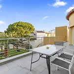 Ferienwohnung Fuer 4 Personen Ca 45 Qm In Empuriabrava, Costa Brava Golf De Roses
