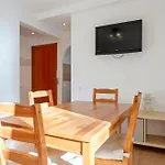 Hauzify I Apartament Fenals