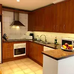 Nice House And Pool By The Golf Course And Close To The Sea!