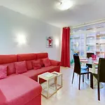 Cosy Apartment Near Beach